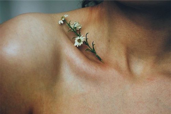 88 nejlepších květinových tetování na internetu