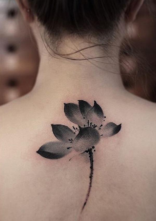 Elegantes Lotus-Tattoo