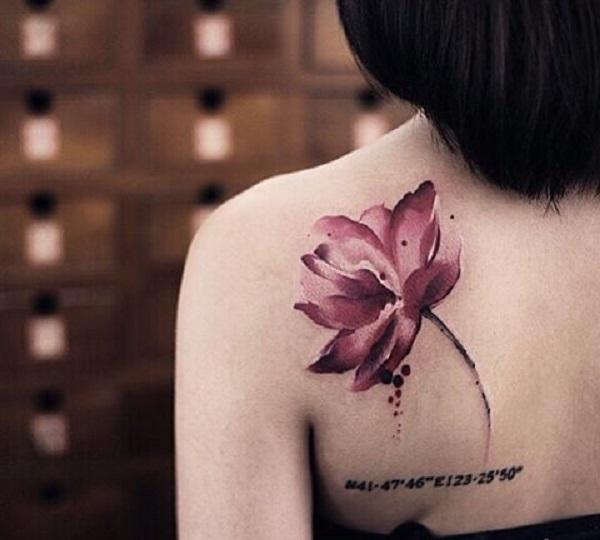 Süßes rosa Lotus Tattoo