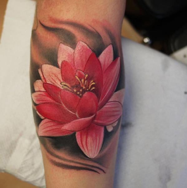 Rotes Lotus-Tattoo
