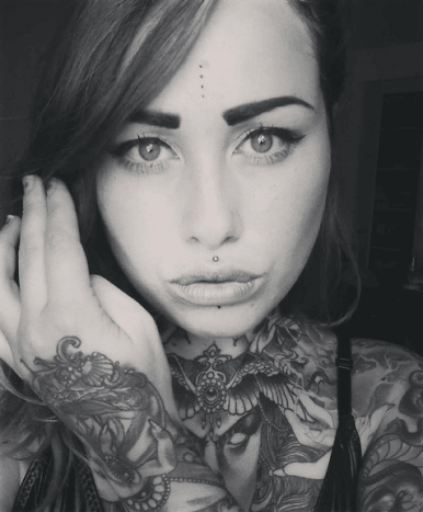 Foto via InstagramPiercing Augen!