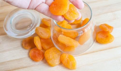 abricots secs en bocal