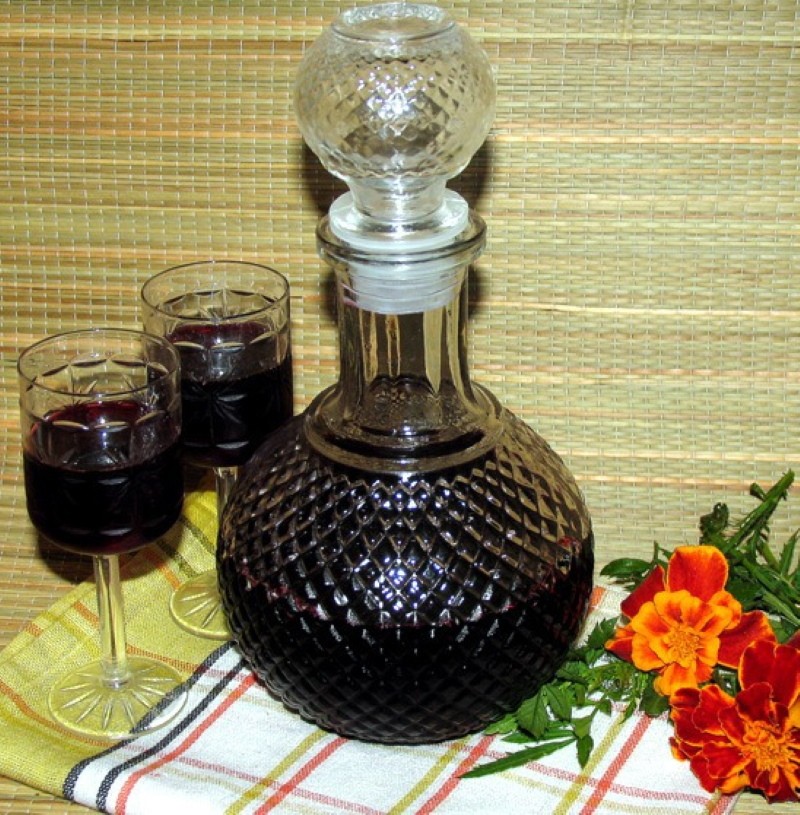 recette de teinture d'aronia sur vodka avec du sucre