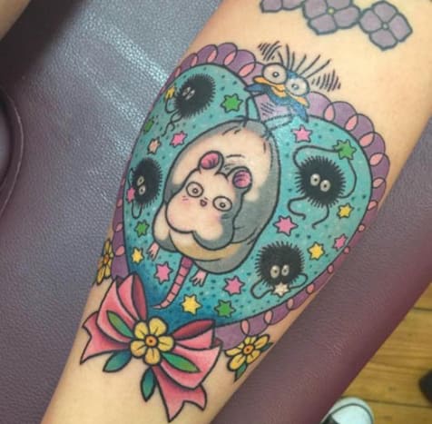Lassen Sie sich von diesem Spirited Away Tattoo von Sarah K . mitreißen