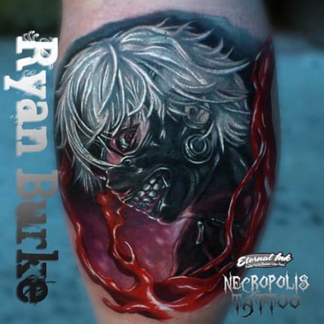 Ryan Burke beeindruckt mit diesem realistisch erschreckenden Tokyo Ghoul Tattoo.