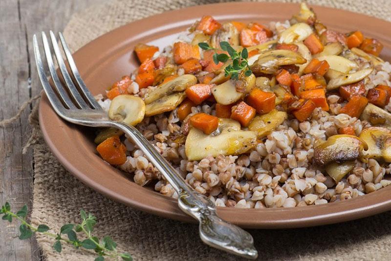 trigo sarraceno con verduras al horno