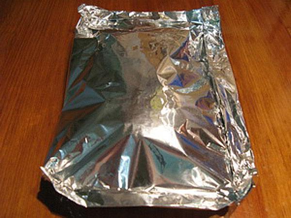 envolver en papel de aluminio y hornear