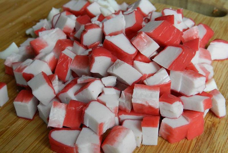 cortar palitos de cangrejo