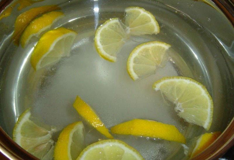 eau citronnée