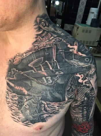 (Foto: The Tattoo Studio Bristol/Facebook) Wenn Sie also möchten, dass Boston seine Magie auf Ihr unerwünschtes Tattoo einwirkt, müssen Sie ein Jahr oder länger warten, um auf seinem Stuhl zu sitzen, aber wie O'Toole aussieht Kriegsgedenkstück, das Warten lohnt sich.