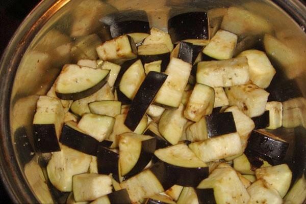 aubergine hachée