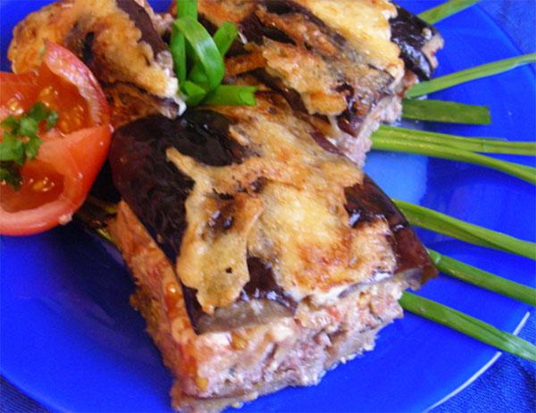 pastel de carne picada de berenjena