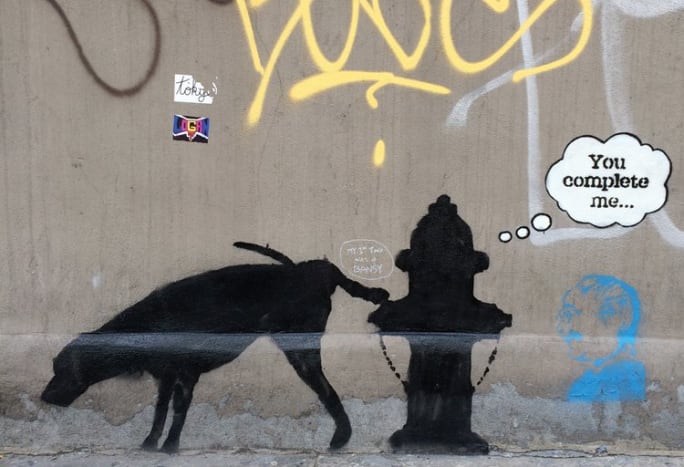 Banksy Piece v sousedství Chelsea v New Yorku (říjen 2013)