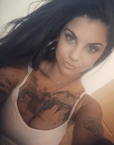 Bonnie Rotten Instagram Tattoo Herzen