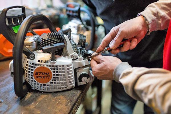 La réparation des tronçonneuses Stihl est effectuée dans des centres de service