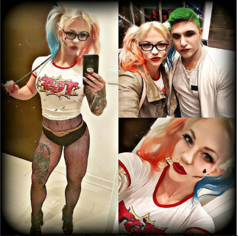 Mandy si v síťkách Harley Quinn střihla pěknou postavu.