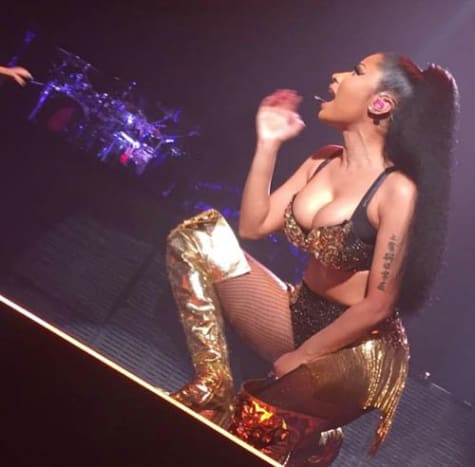 Nicki Minaj, unterzeichnet im Jahr 2009. Rap's Beuteschönheitskönigin.