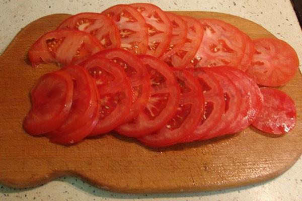 couper une tomate