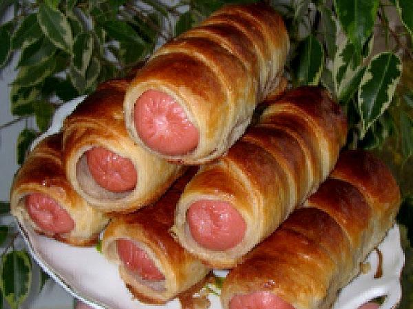 délicieuses saucisses en pâte feuilletée