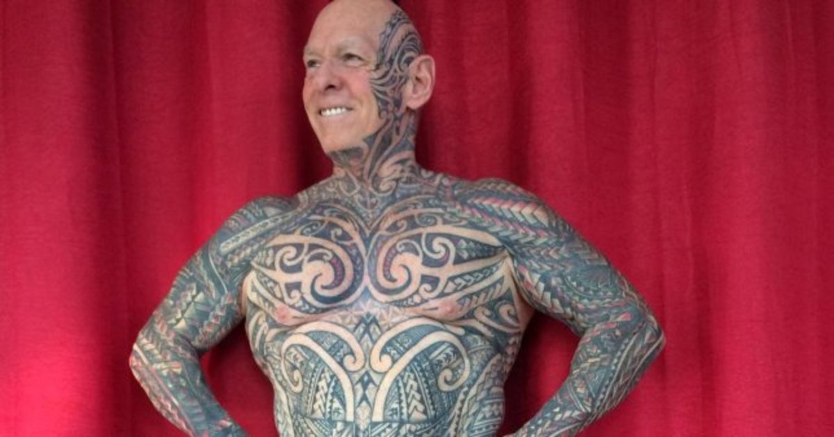 Bodybuilder-Tattoos Ganzkörper, tätowierte Bodybuilder, Bodybuilder-Tattoos Penis, Nudelholz-Tattoo, Penis-Tattoos, Schritt-Tattoos, Ray Houghton, Tattoo-Transformation, eingefärbtes Magazin, Ganzkörperanzüge, Tattoo-Körperanzüge