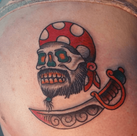 verwegenes Piratentattoo