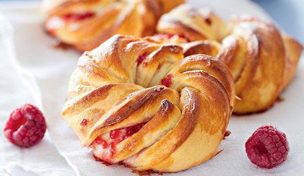 petits pains à la confiture de pâte levée