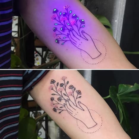 Foto přes @_____tukoi_____Melbourneský umělec Tukoi Oya je zejména jeden umělec, který vytváří tetování pomocí UV inkoustu.