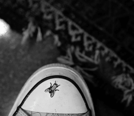 Foto von @drwooUnd er hat vor kurzem seinen Weg in das Sneaker-Geschäft gefunden und mit Converse eine exklusive Kollektion kreiert.