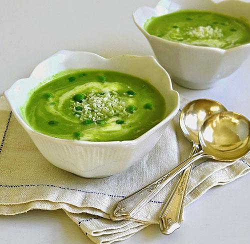 Sopa de puré de guisantes