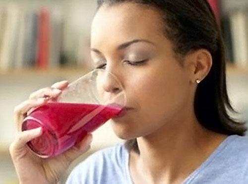 Tomar jugo de remolacha ayuda al cuerpo a recuperarse de la quimioterapia