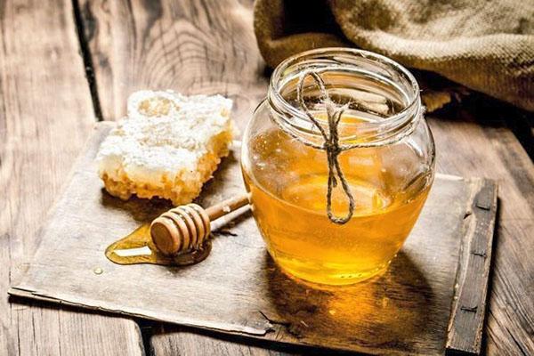 consommation modérée de miel de tilleul