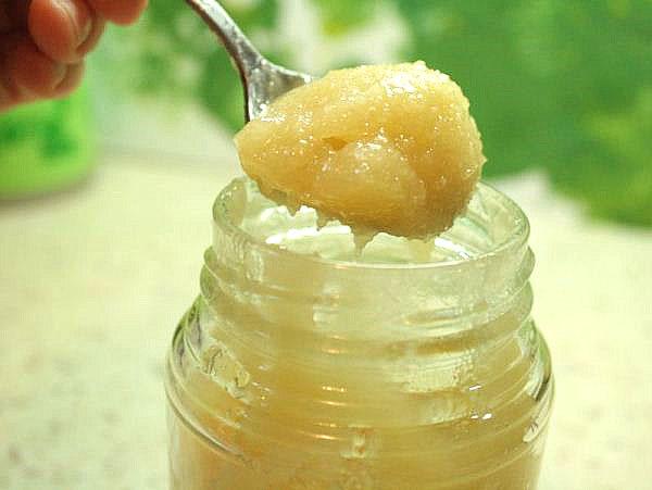 la miel contiene muchos componentes útiles