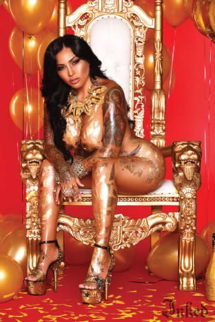 Brittanya Razavi in ​​Gold