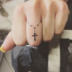 Cross Tattoos - أفضل 153 تصميمًا وعملًا فنيًا لأفضل وشم متقاطع