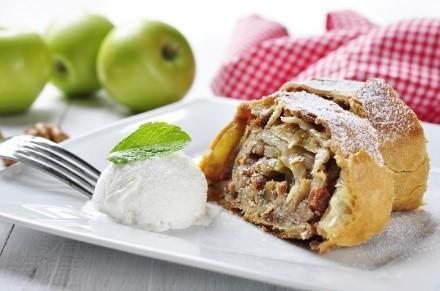 pastel de strudel de manzana