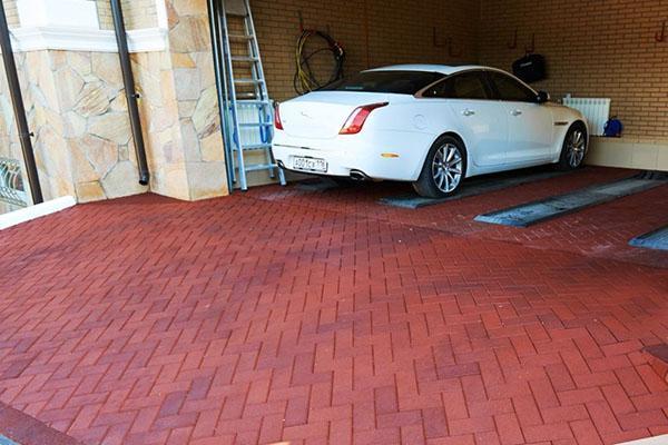 plancher sécurisé durable dans le garage