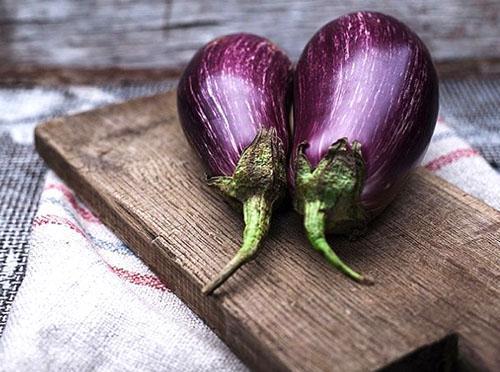 Les aubergines crues ne sont pas congelées