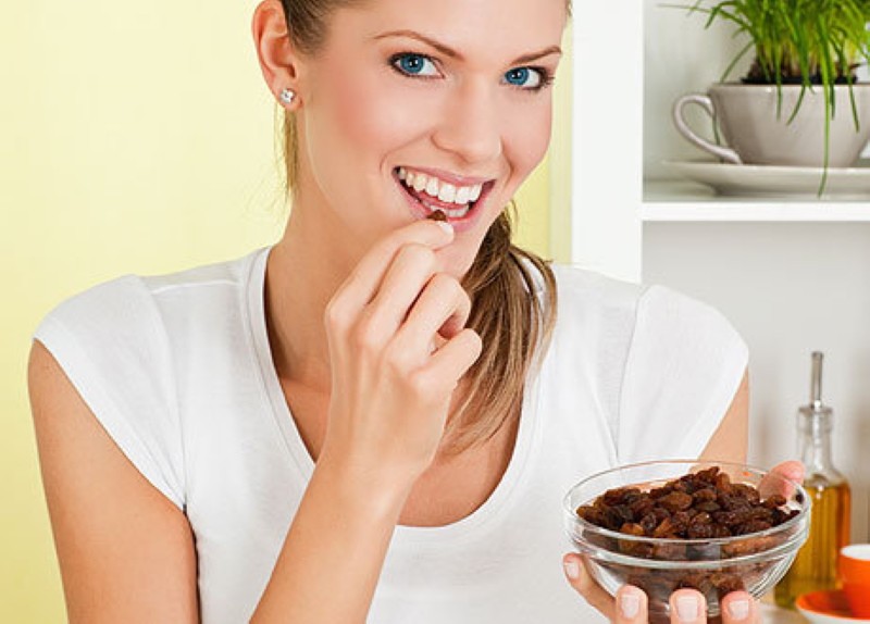 est-il possible de manger des raisins secs tout en perdant du poids