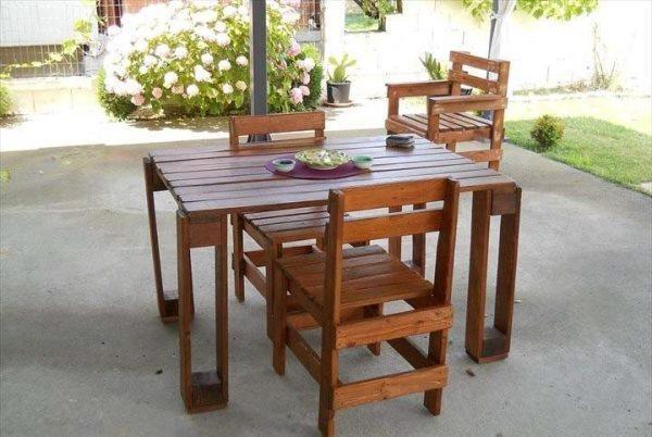 Table et chaises