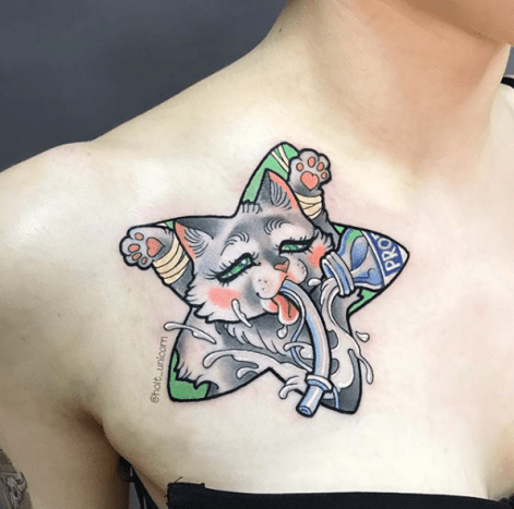 A získala pověst díky tetování zvířat NSFW.