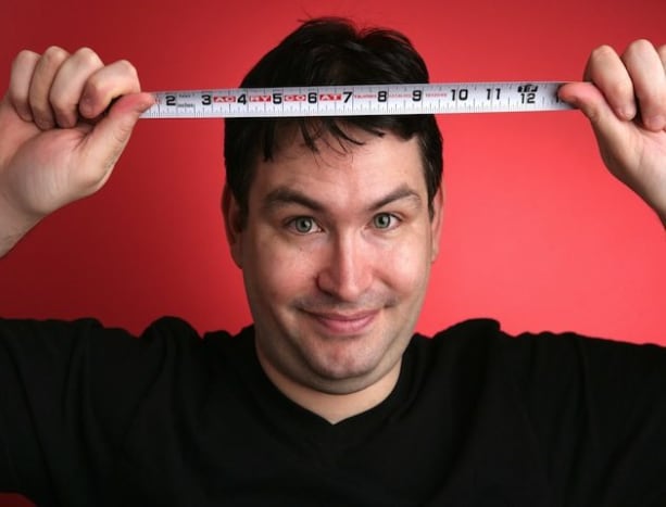 Hast du Big-Pick-Energie oder einen Napoleon-Komplex? Packen Sie demütig die Hitze oder versuchen Sie, das Happy-Meal-Spielzeug in Ihren Shorts auszugleichen? Teilen Sie uns Ihr tiefes dunkles Geheimnis im Kommentarbereich auf Facebook mit.