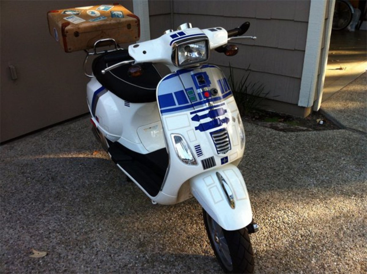 Koloběžka R2D2 Vespa. Foto: Morgan Senzamici.