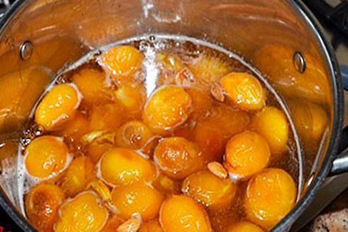 cuire la confiture jusqu'à tendreté