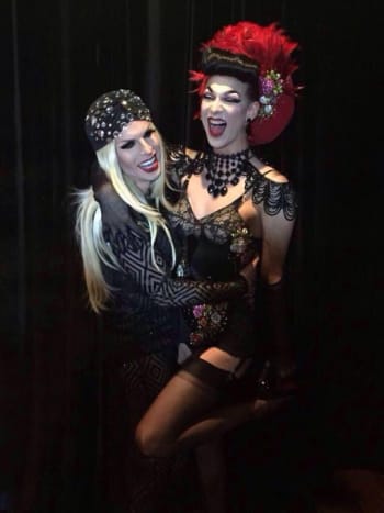Violet Chachki a Katya Zamolodchikova jsou obě drag queens, které soutěžily v sezóně 7 RuPaul's Drag Race.