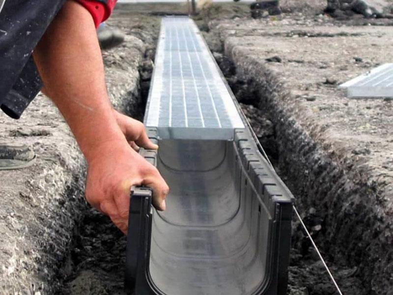 instalación de sistema de drenaje superficial