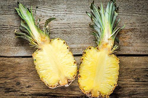 L'ananas est déconseillé aux femmes enceintes.