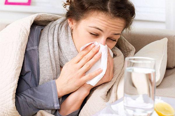 nous traitons les infections respiratoires aiguës avec acheté