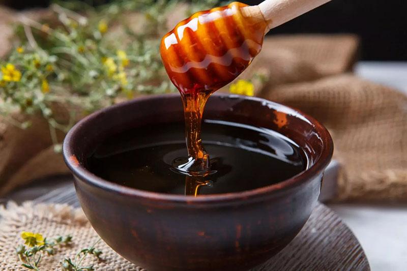 propiedades útiles de la miel de castaño