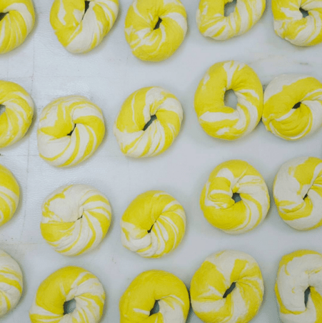 Der Ba Ba Banana Bagel von Minion.