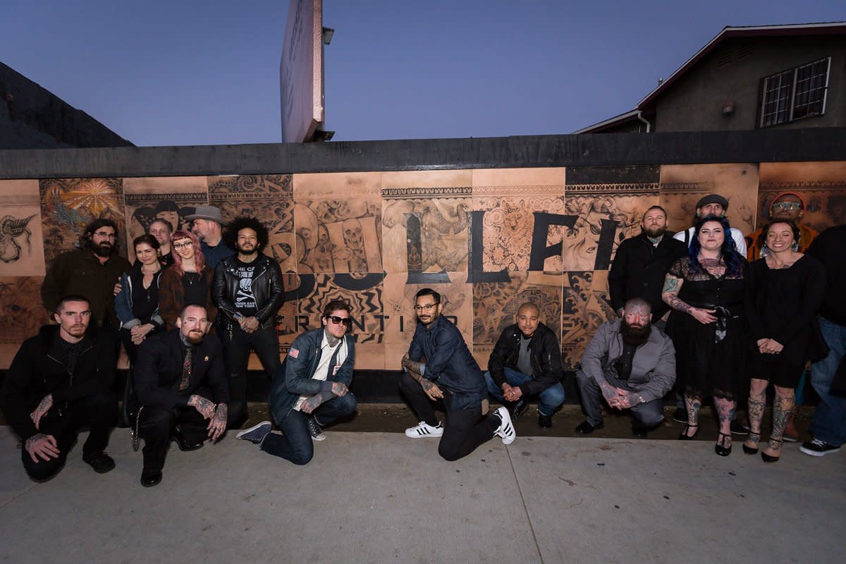 (Group of Bulleit Frontier Works Tattoo Artists. Foto: Elizabeth Dixon im Auftrag von Bulleit Frontier Whisky)